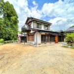 No.251 敷地約２２９坪！車種によって７台駐車可能！２世帯住宅・社員寮など大人数におすすめ