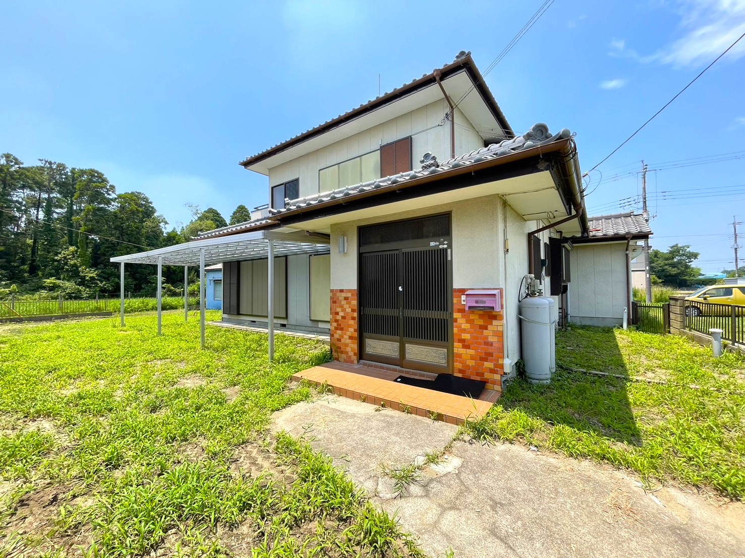 No.225 敷地約142坪！室内リフォーム済！日当たり良好！複数台駐車可能！ガレージ・物置小屋付き！