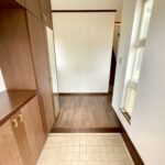 (玄関)